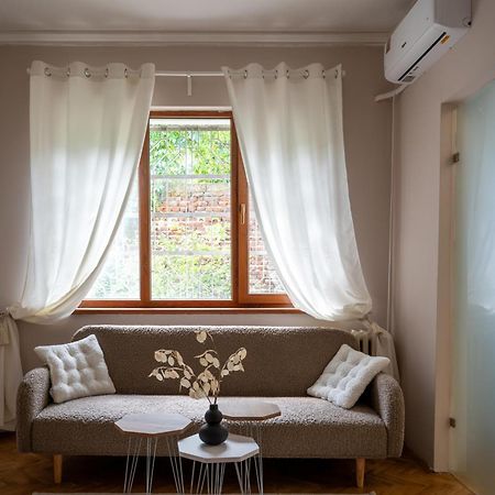 Beautiful Two-Bedroom Apartment In City Center Sofia Exteriör bild