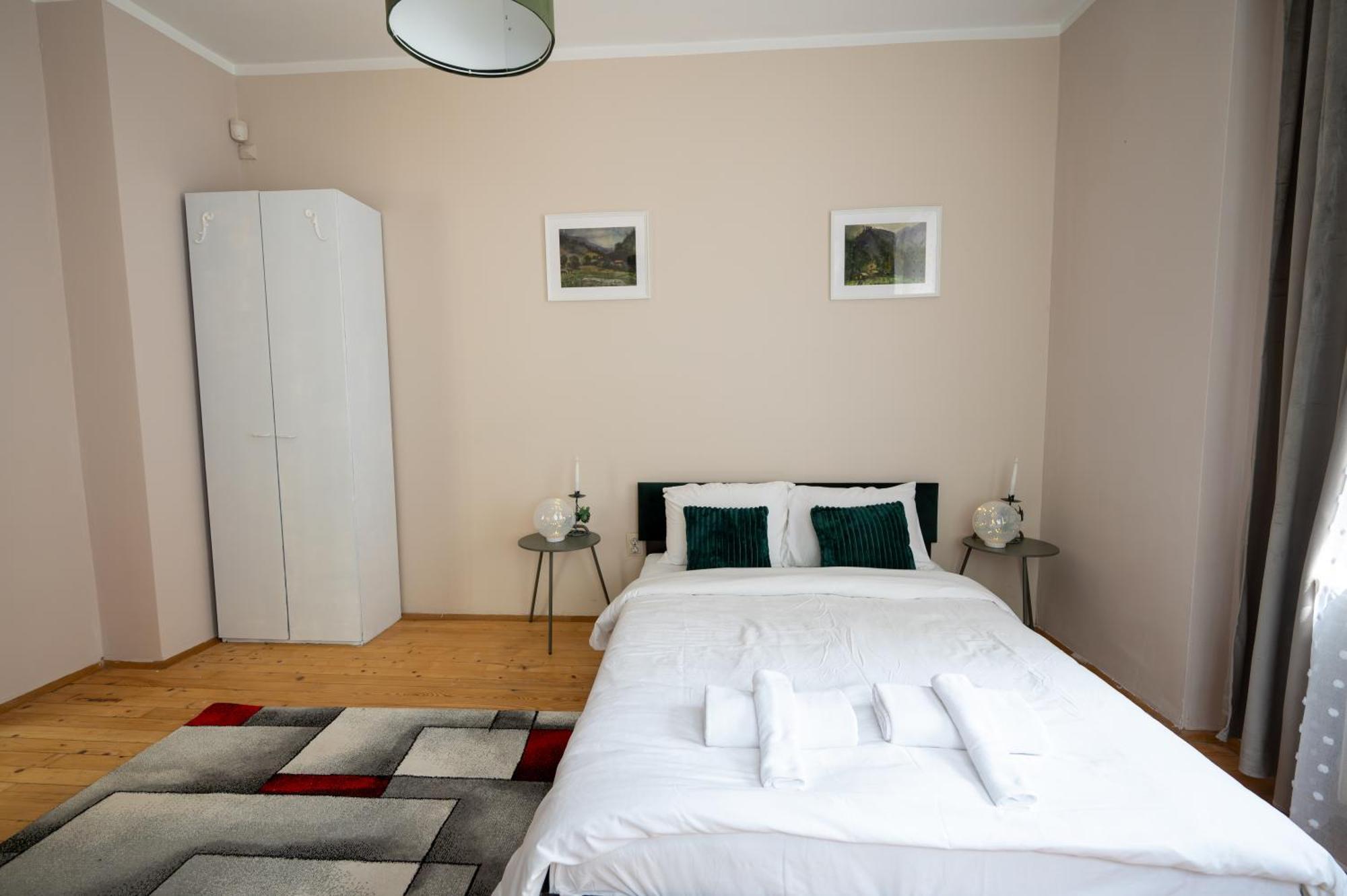 Beautiful Two-Bedroom Apartment In City Center Sofia Exteriör bild